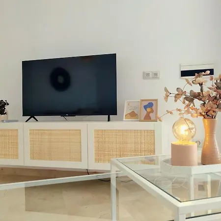 Moderno Con Vistas Al Mar, Piscina & Parking