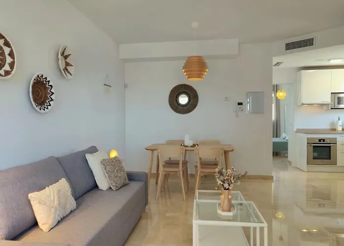 Daire Moderno Con Vistas Al Mar, Piscina & Parking Fuengirola