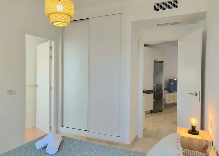 Daire Moderno Con Vistas Al Mar, Piscina & Parking *