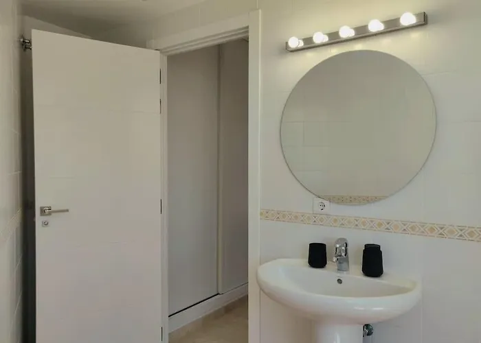 Daire Moderno Con Vistas Al Mar, Piscina & Parking Fuengirola