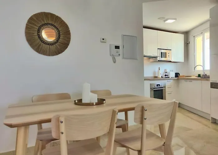 Moderno Con Vistas Al Mar, Piscina & Parking アパート *