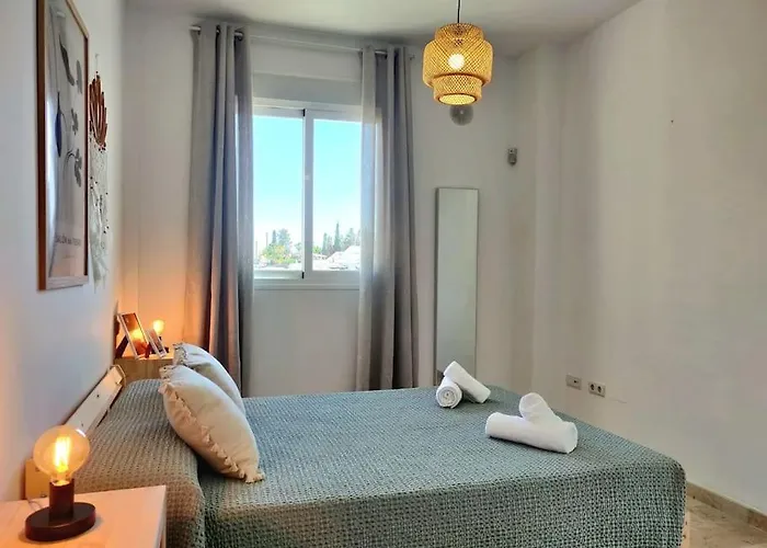 Moderno Con Vistas Al Mar, Piscina & Parking フエンヒロラ