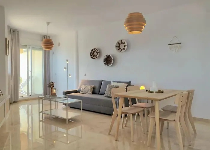 Moderno Con Vistas Al Mar, Piscina & Parking Fuengirola