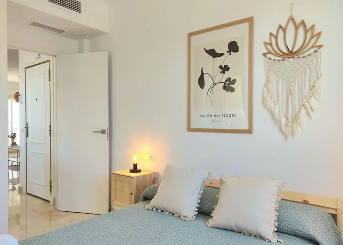 Apartment Moderno Con Vistas Al Mar, Piscina & Parking *